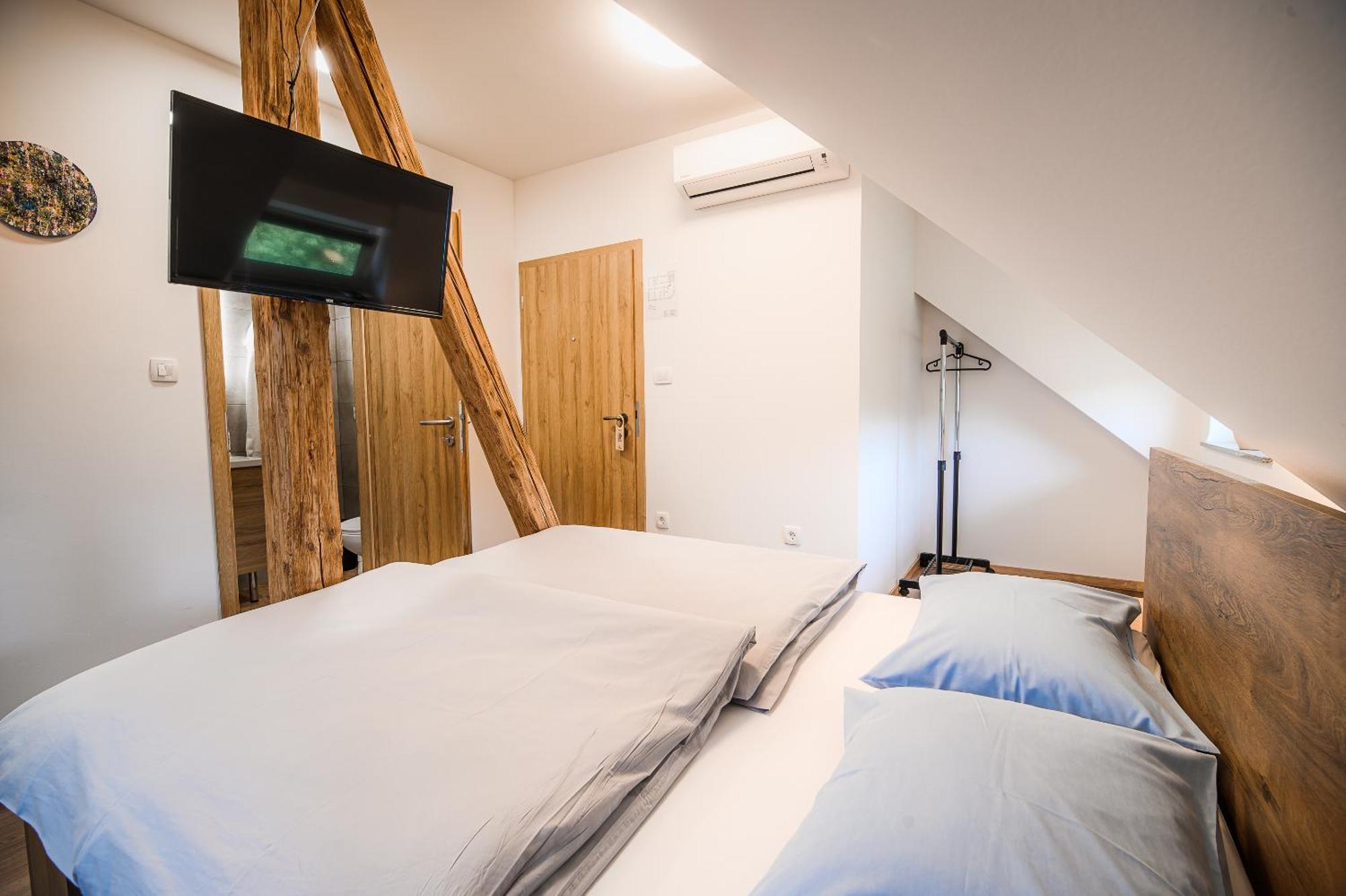 Guesthouse Pr'Sefu Brezice Bilik gambar